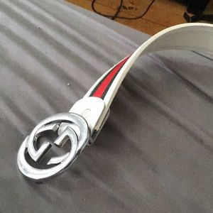 Gucci belt real for 200 no lower it’s real